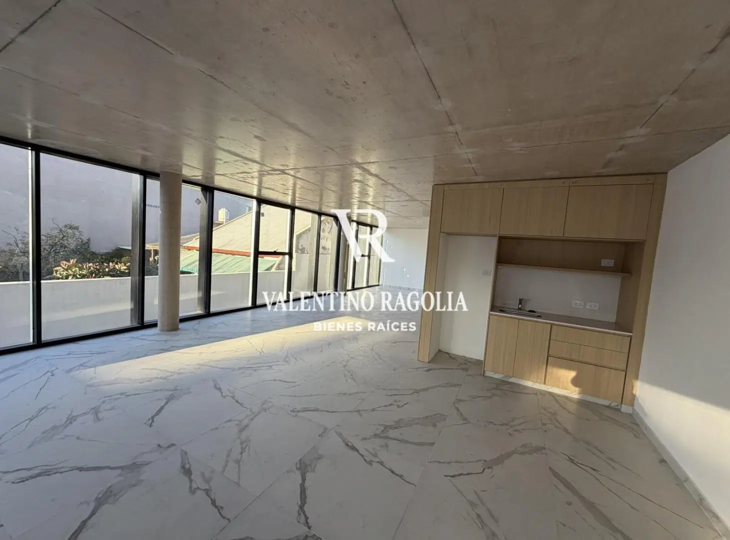 Alquiler Oficina 100 m² a Estrenar en Parque Leloir 8