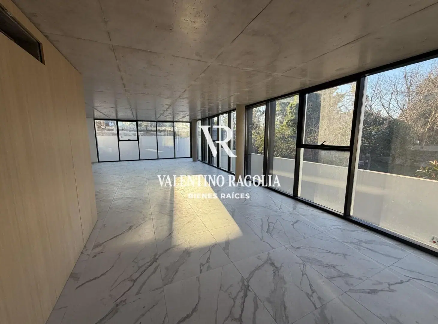 Alquiler Oficina 200 m² a Estrenar en Parque Leloir 2