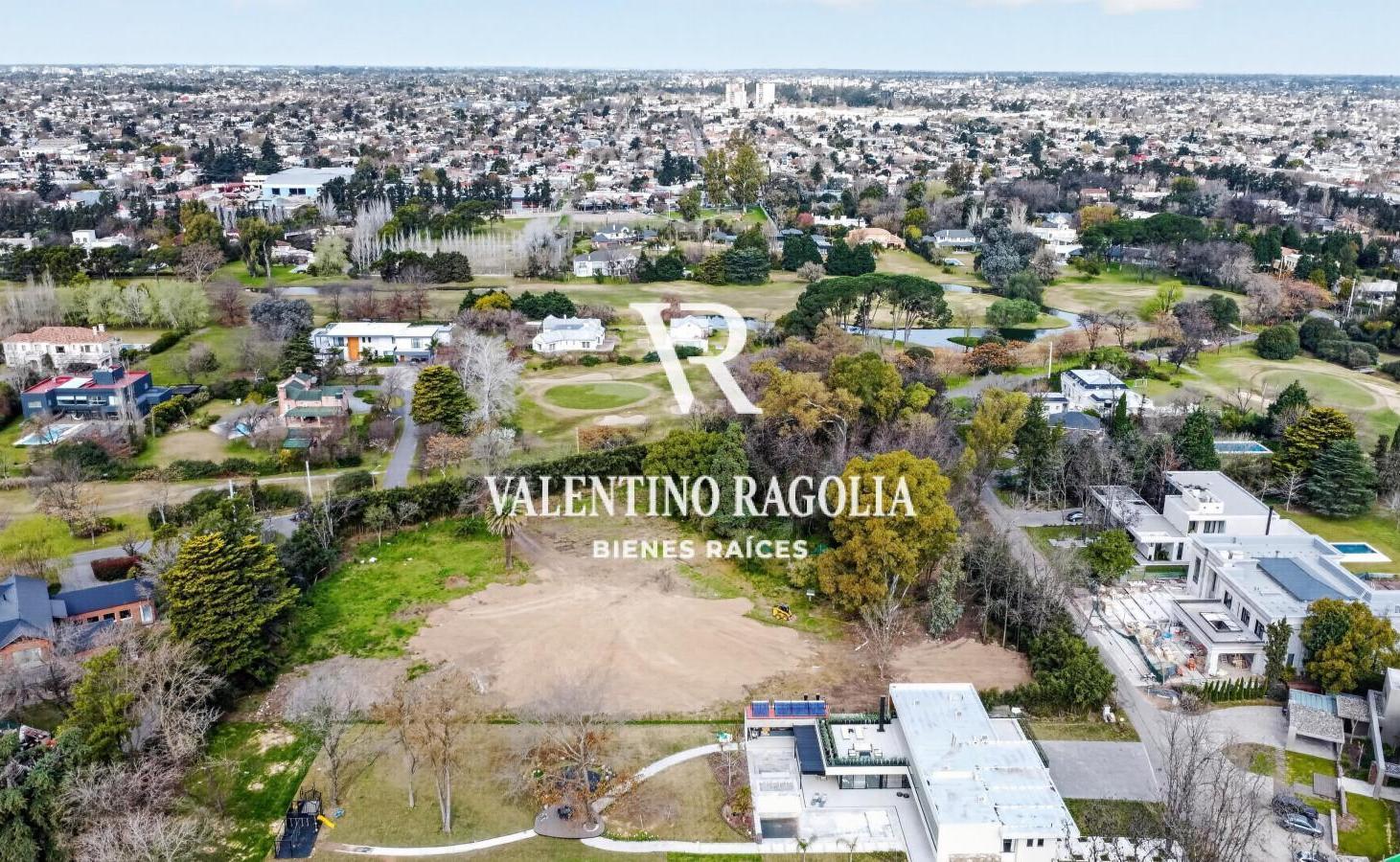 Foto de Venta lote central en Club de Campo Los Pingüinos, imagen 3