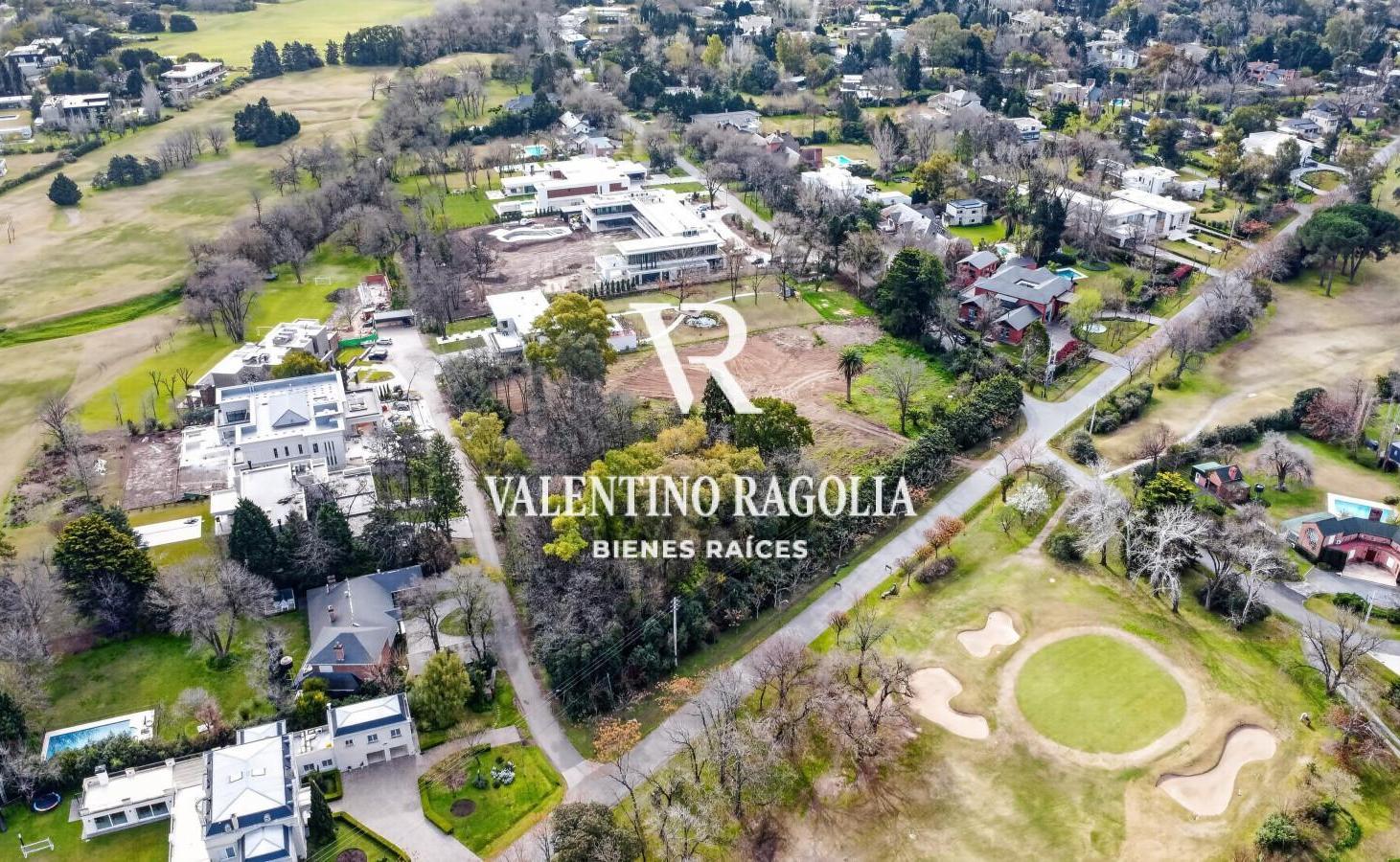 Foto de Venta lote central en Club de Campo Los Pingüinos, imagen 1