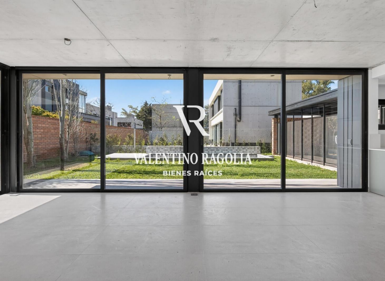 Foto de Venta casas 4 ambientes en La Forêt Parque Leloir, imagen 3