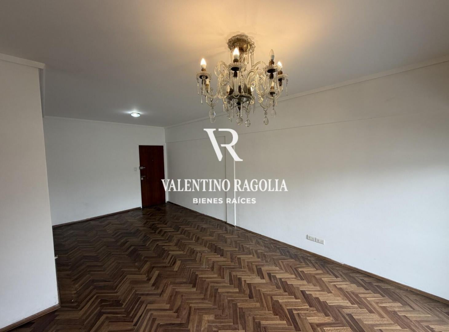 Foto de Departamento 4 ambientes con balcón en Morón Sur, imagen 1