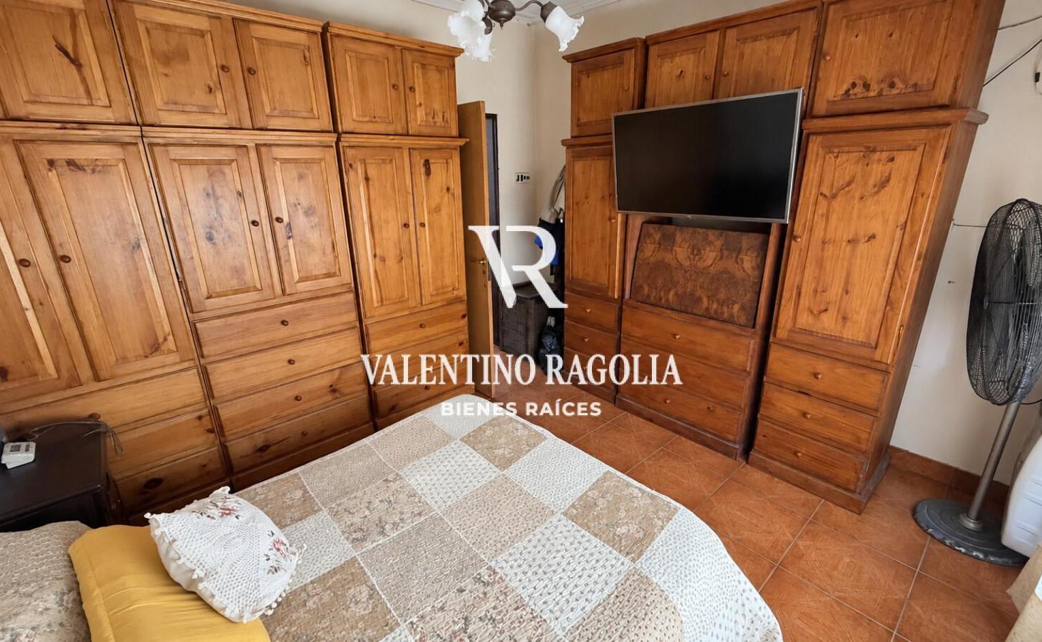 Foto de Venta Casa 3 ambientes con gran quincho y jardin, imagen 5