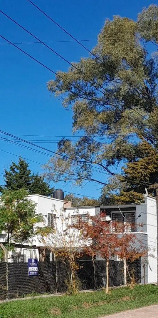 CASA DE 3 DORMITORIOS Y PARQUE | - El Pato | VENTA U$S 120.000 | ALQUILER $950.000 3