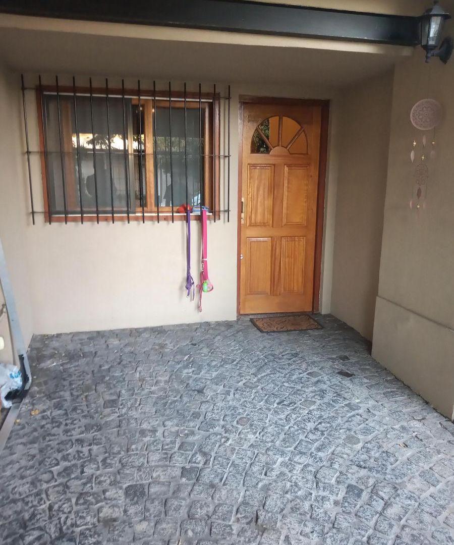 CASA PH 3 AMB. CON GARAGE EN VENTA QUILMES SUR