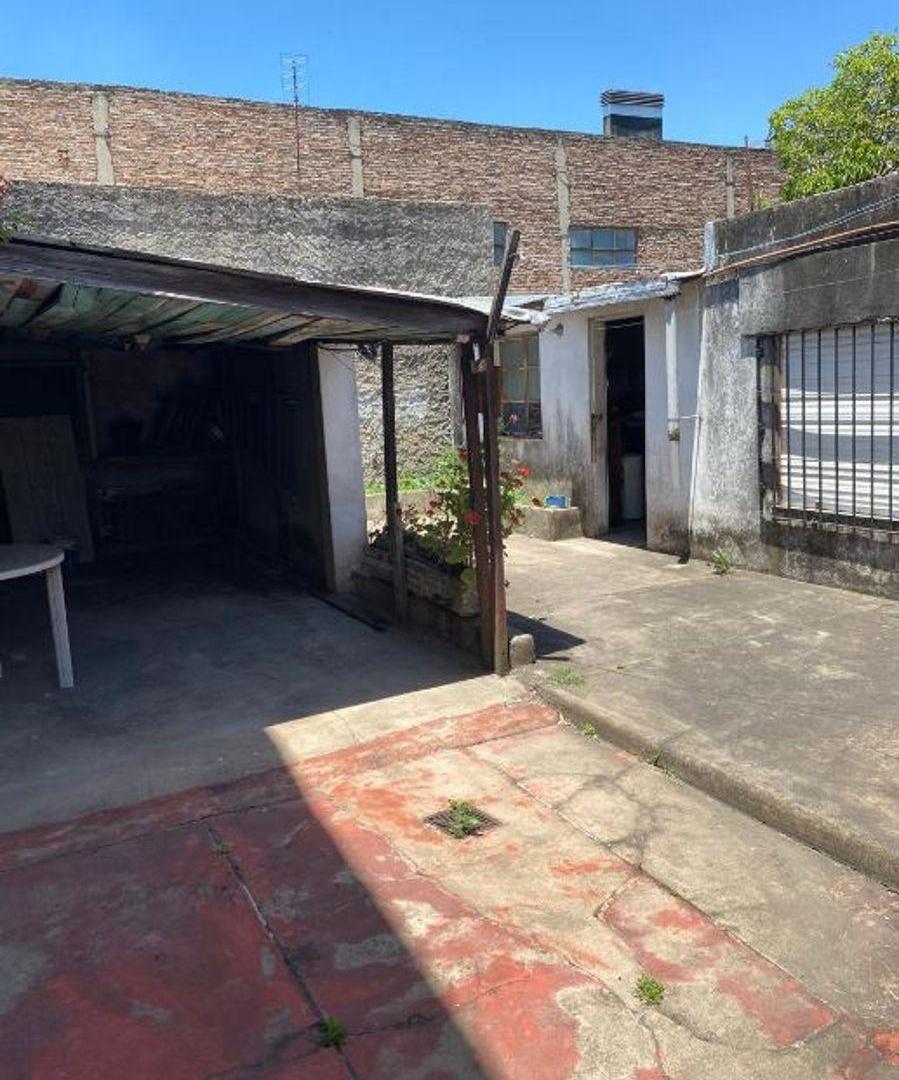 Foto de CASA EN VENTA 5 AMB. EN QUILMES OESTE, imagen 3
