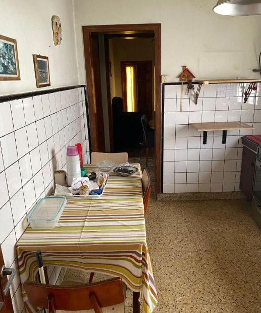 Foto de CASA EN VENTA 5 AMB. EN QUILMES OESTE, imagen 4