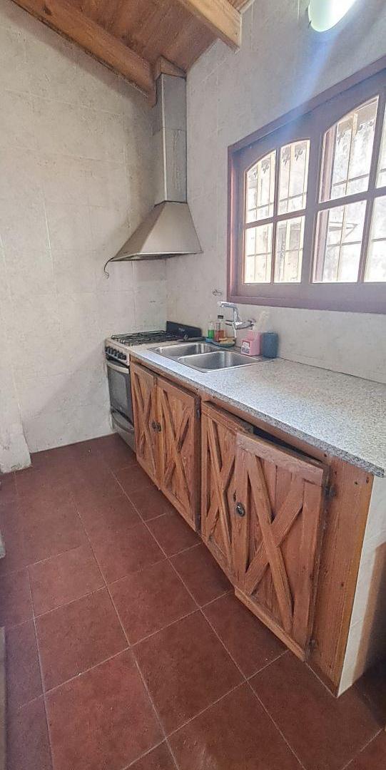 Foto de VENTA CASA PH 3 CON GARAGE EN BARRIO PARQUE BERNAL, imagen 3