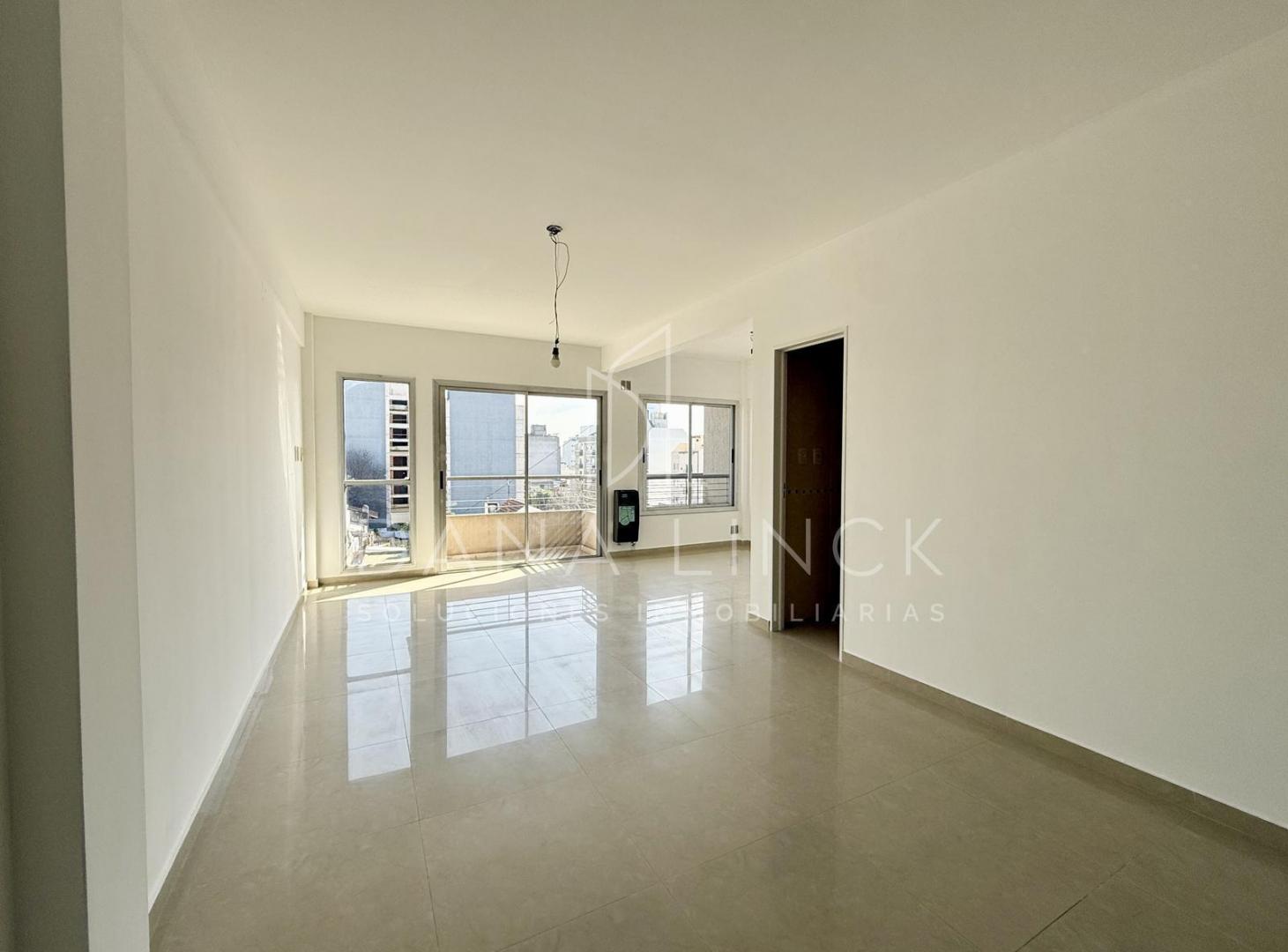 Foto de DEPARTAMENTO MORON APTO PROFESIONAL, imagen 2