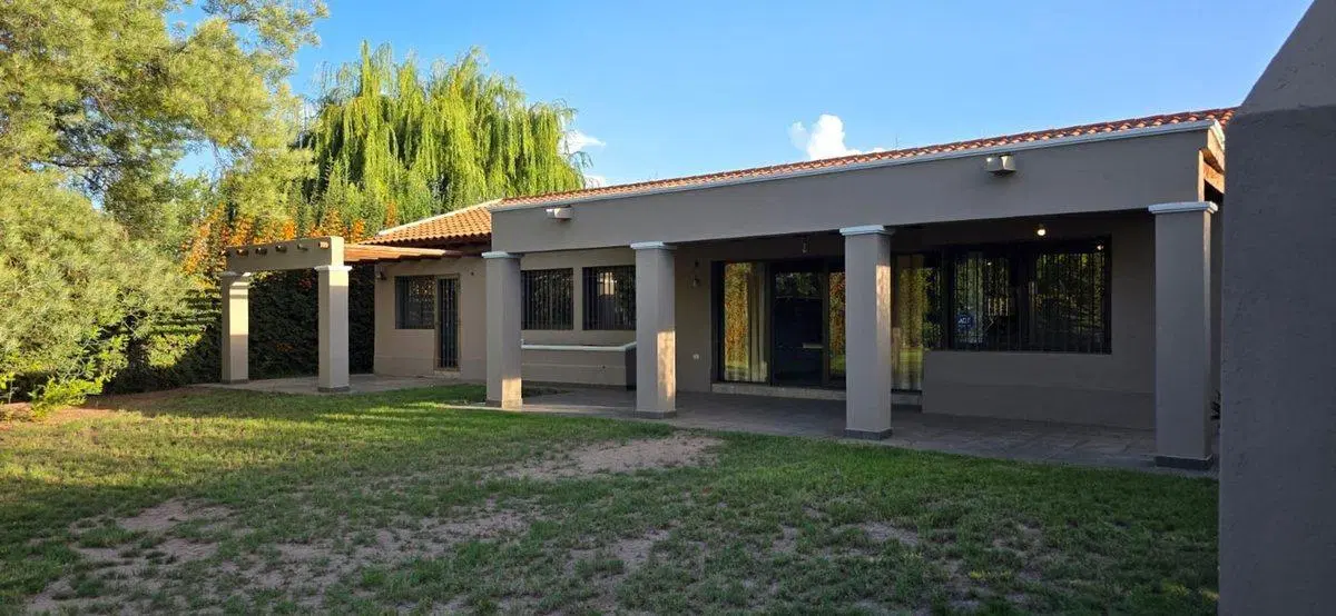 VENTA CASA EN VISTALBA LUJAN DE CUYO 4