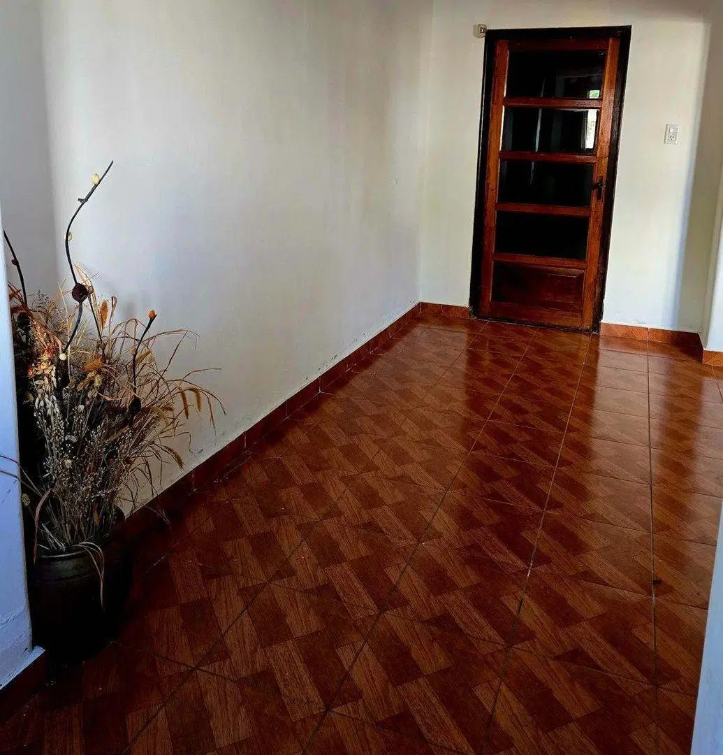 CASA EN VENTA - LUJAN DE CUYO - FAMILIAR/COMERCIAL 4