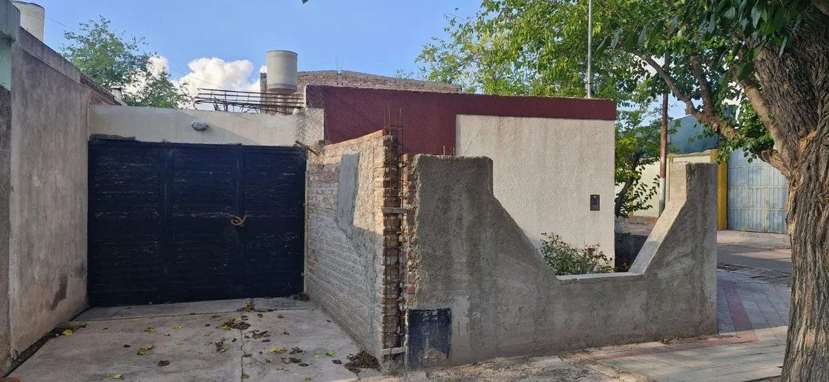 CASA EN VENTA 3 DORMITORIOS EN GUAYMALLEN 4