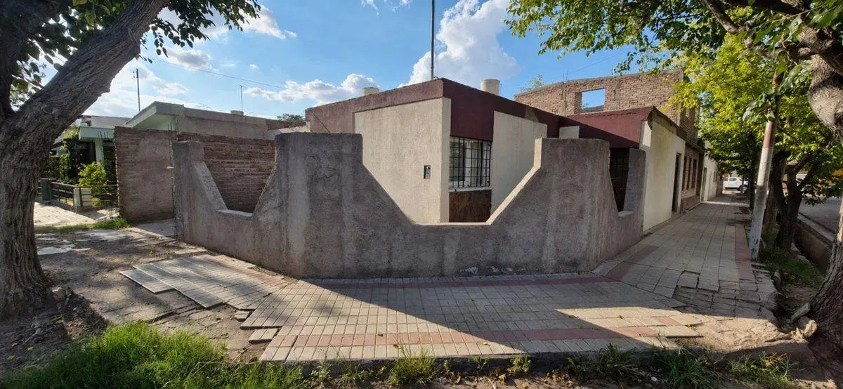 CASA EN VENTA 3 DORMITORIOS EN GUAYMALLEN 5