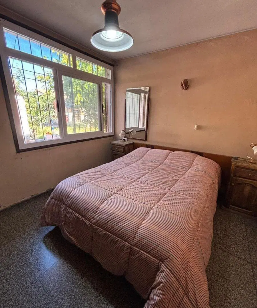 Casa con departamento pileta santa ana guaymallen 4