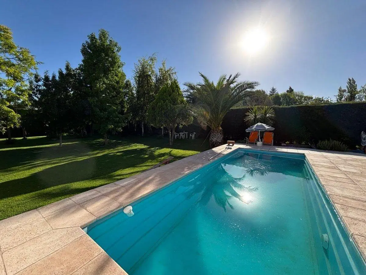 VENTA CASA 5 HABITACIONES, PILETA EN PEDRIEL LUJÁN 3