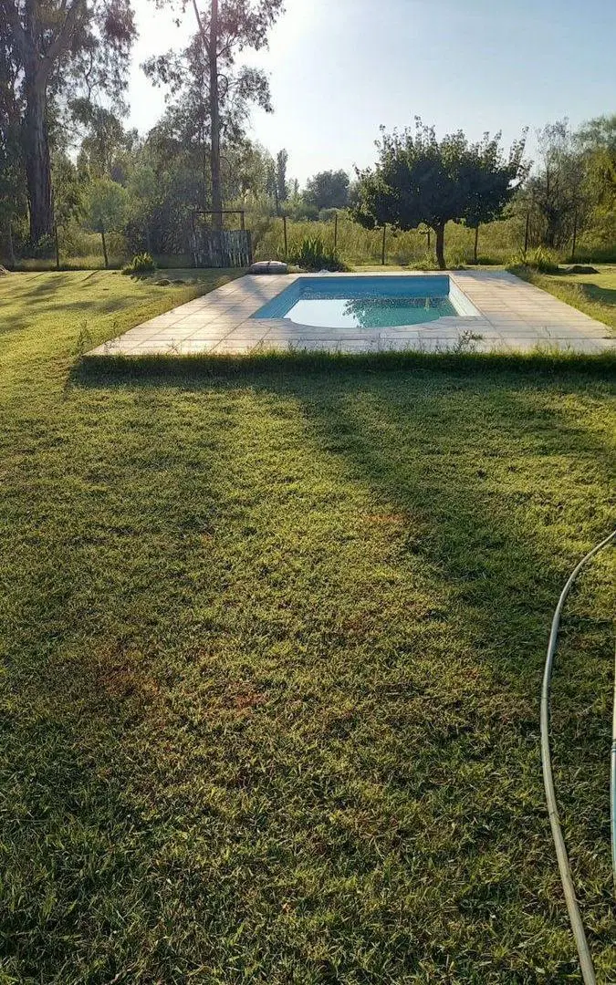 VENTA 2 CASAS, PILETA, PARQUIZADO 1,3 ha LAS HERAS 5
