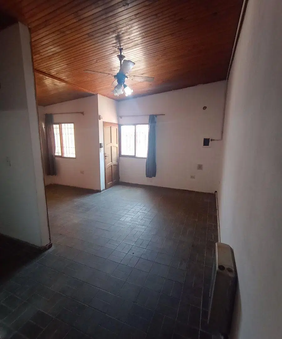 VENTA CASA 2 DORMITORIOS PATIO COCHERA GUAYMALLEN 3