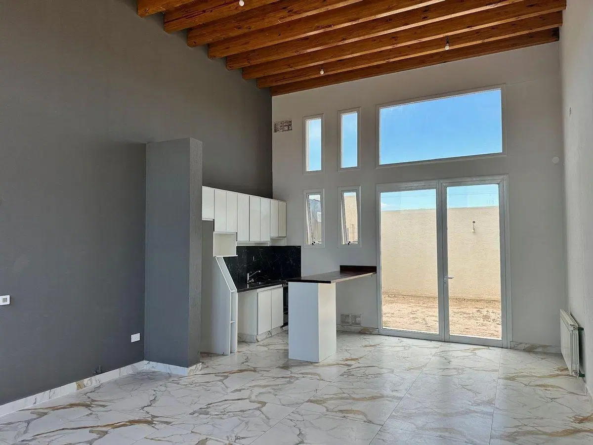 CASA 4 HABITACIONES EN VENTA MAIPÚ BARRIO PRIVADO 4