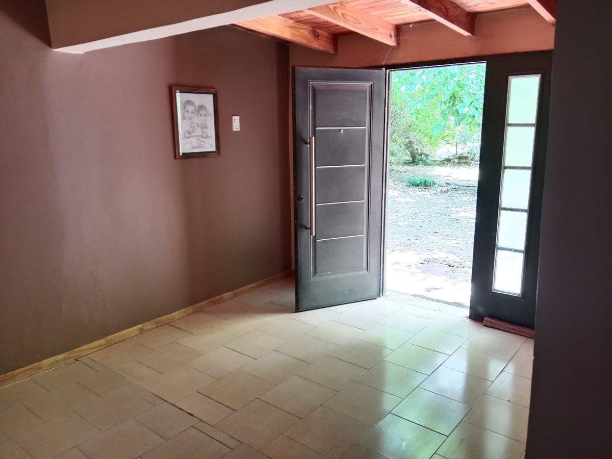 VENTA CASA + TERRENO GENERAL ALVEAR