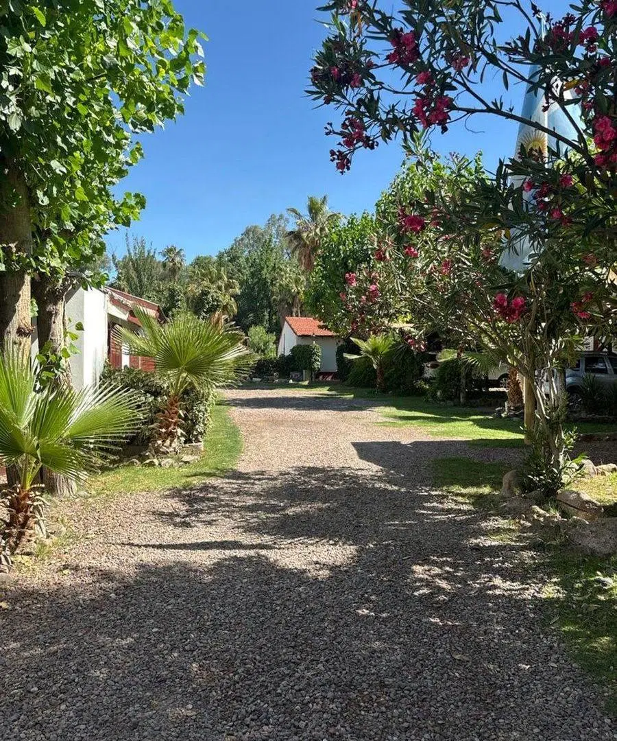 VENDE COMPLEJO 11 DEPARTAMENTOS PILETA CHALLAO MZA 3