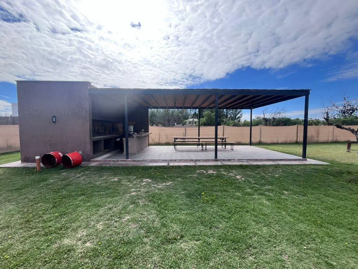 VENTA TERRENO EN BARRIO PRIVADO SUELOS DE TROPEROS 5