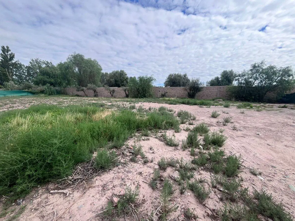 VENTA TERRENO EN BARRIO PRIVADO SUELOS DE TROPEROS 3