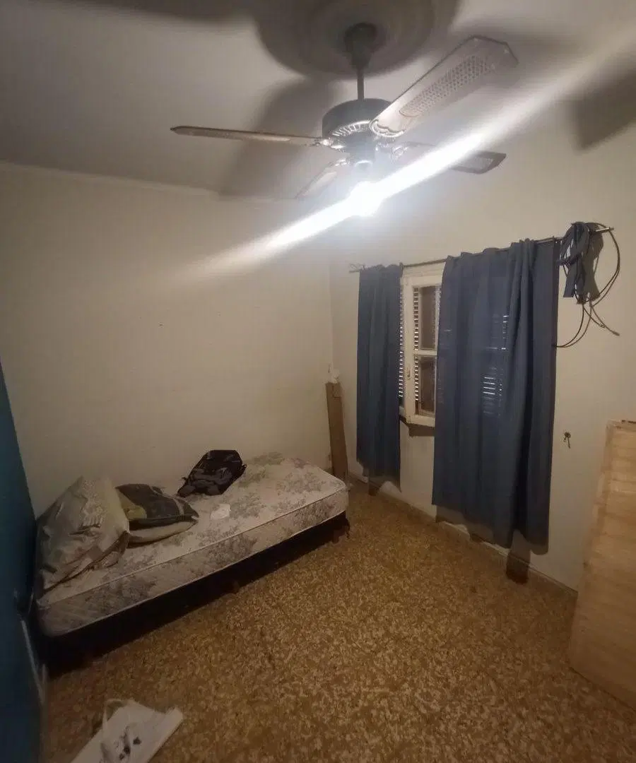Vende casa calle Cobos Dorrego 3 hab cochera patio 8