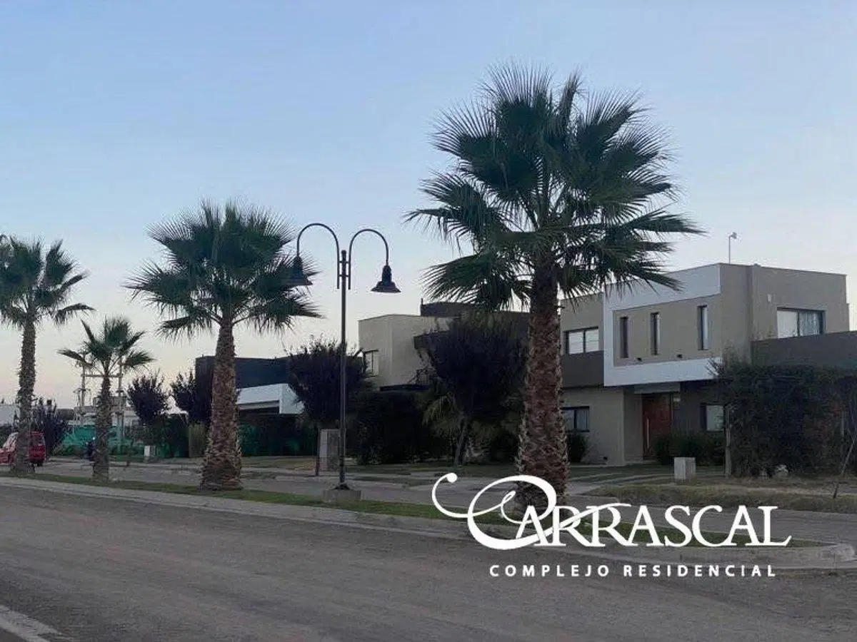 Lote premium 1020m2 en venta Carrascal B Privado 2