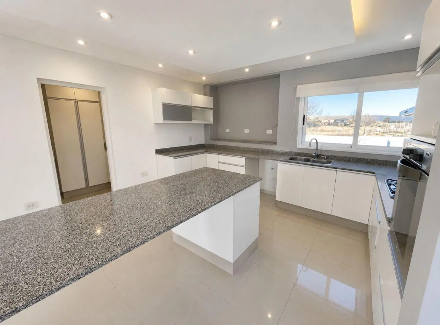 Casa 3 habitaciones en venta B privado Carrascal 2