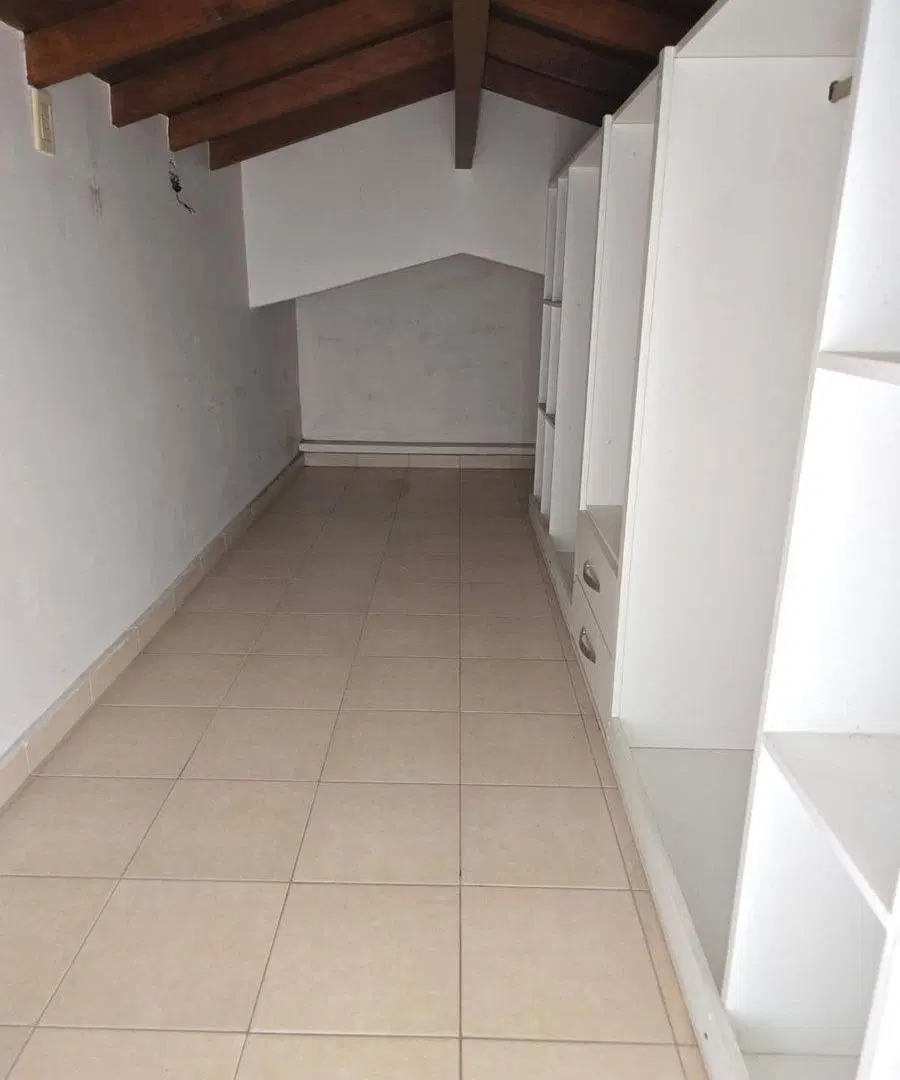 CASA EN VENTA 4 HABITACIONES EN GUAYMALLEN 8