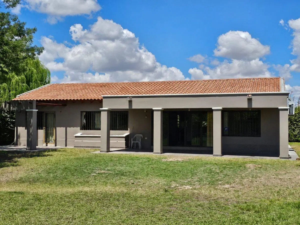 VENTA CASA EN VISTALBA LUJAN DE CUYO 4
