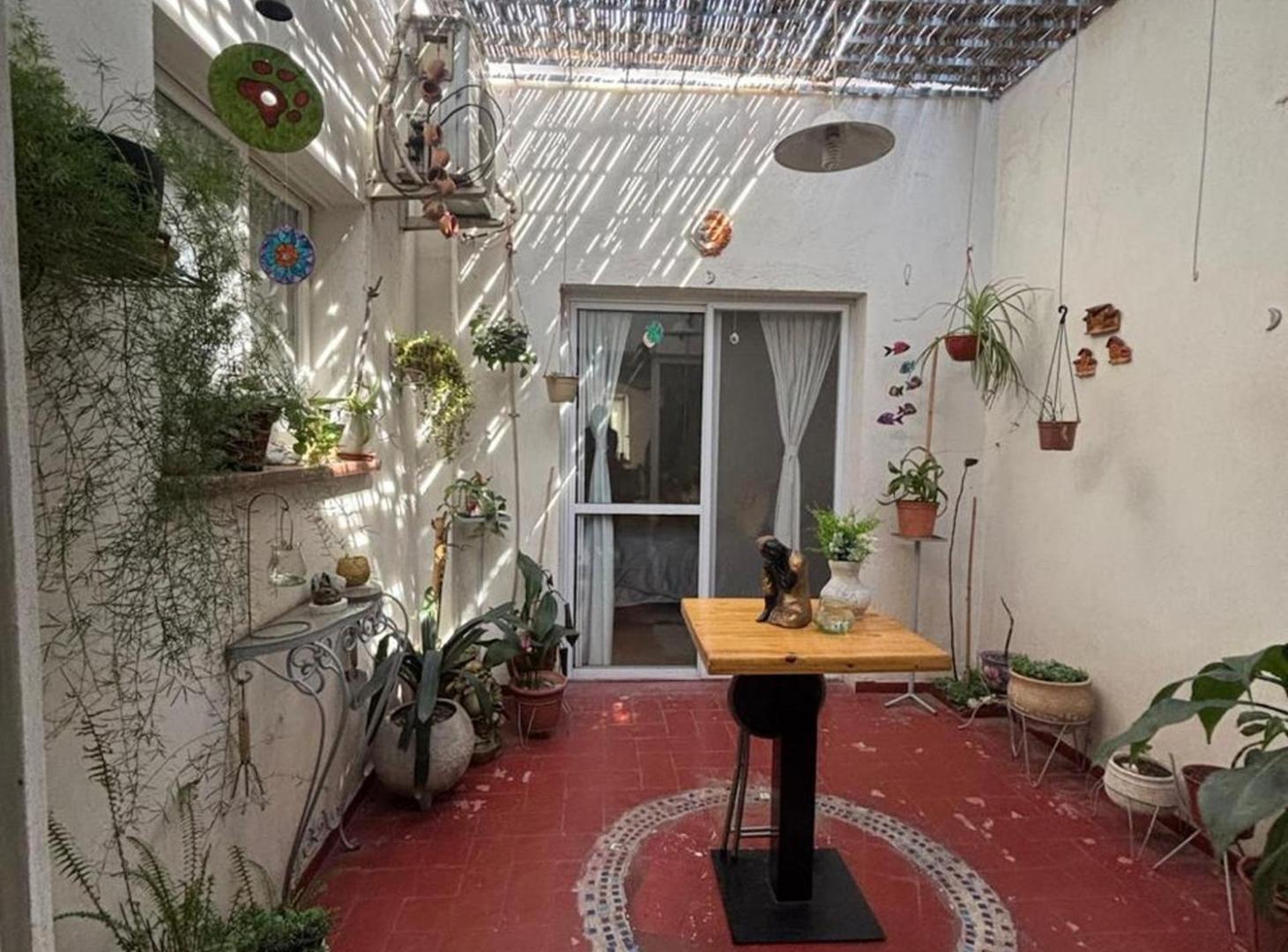 Foto de VENTA CASA + 2 DEPTOS PILETA GODOY CRUZ BOMBAL SUR, imagen 2