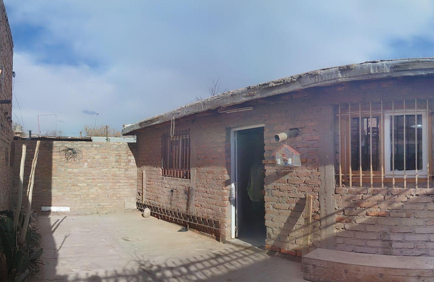 Foto de VENTA CASA INTERNA EN GODOY CRUZ A REFACCIONAR, imagen 3