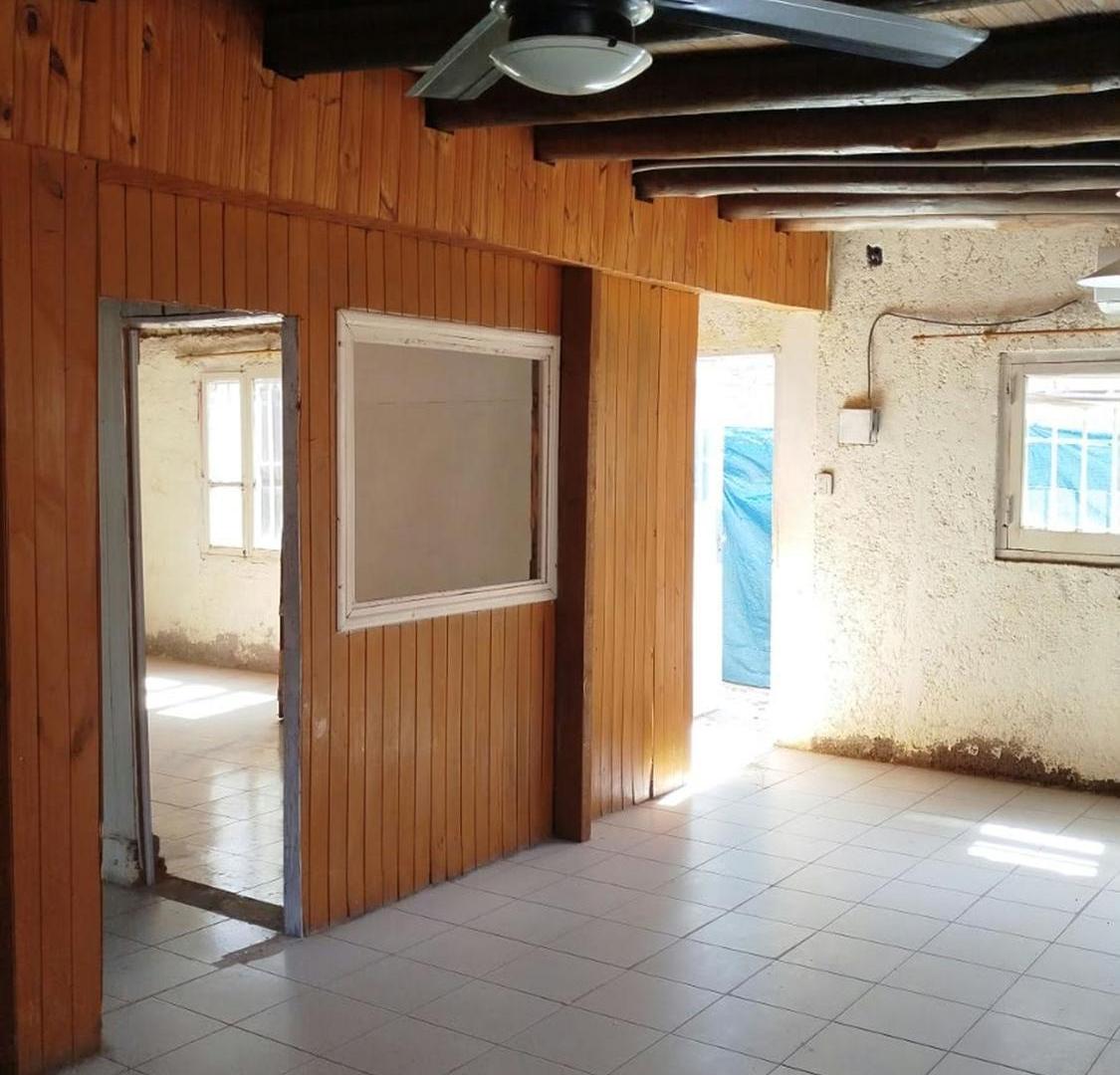 Foto de VENTA CASA INTERNA EN GODOY CRUZ A REFACCIONAR, imagen 2