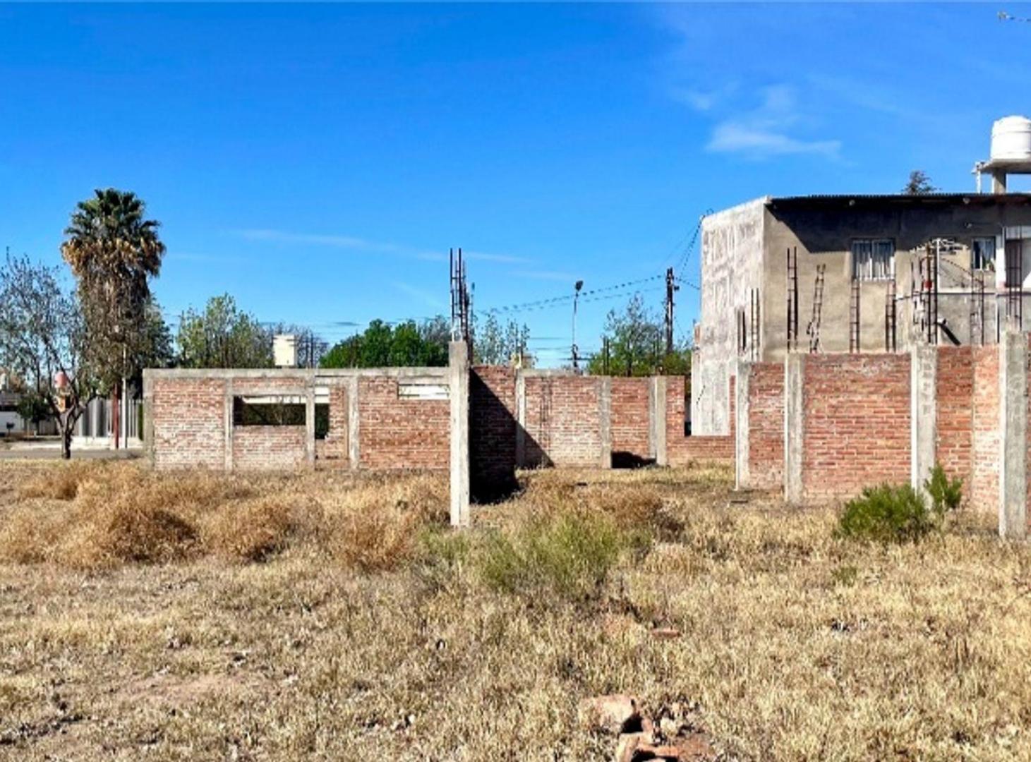 Foto de Se vende lote con casa en Gral. Alvear, imagen 4