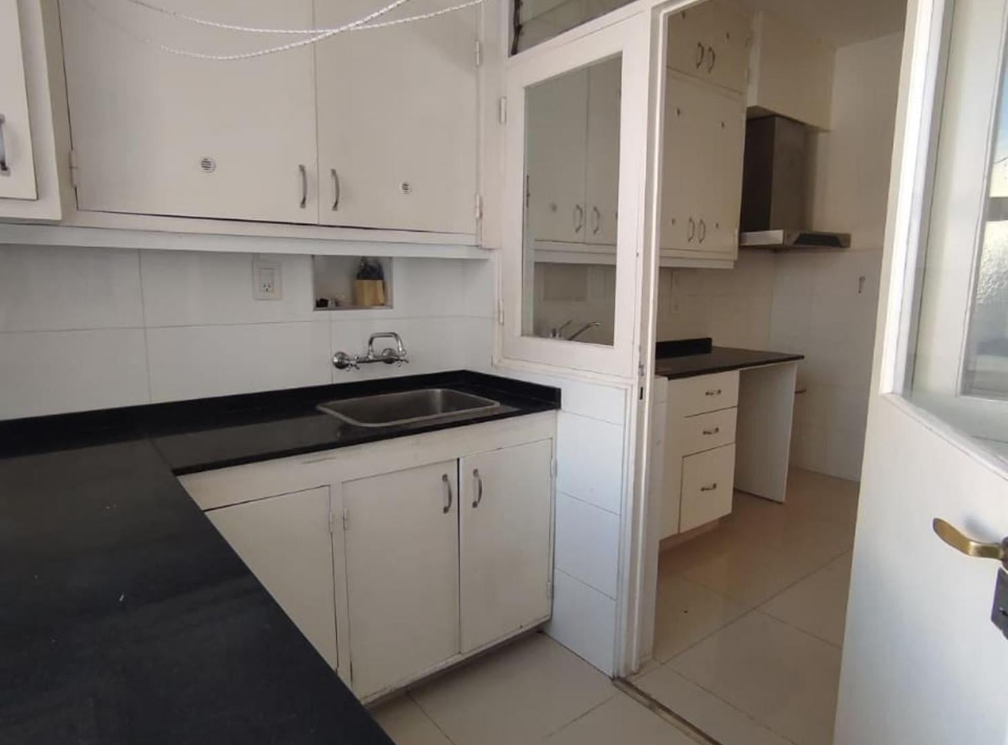 Foto de ALQUILA DEPTO 3 DORMITORIOS 3 BAÑOS CIUDAD DE MZA, imagen 5