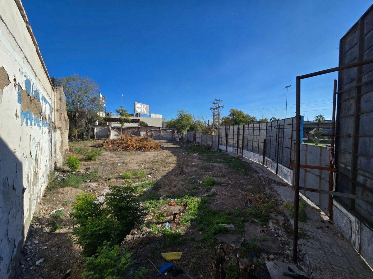 Foto de VENDO LOTE ESQUINA EN PUNTO ESTRATEGICO, imagen 3