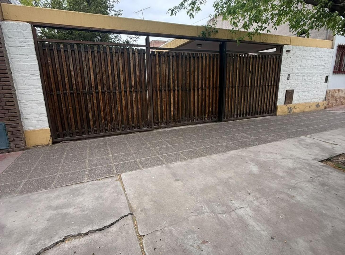 Foto de CASA EN VENTA LUJAN DE CUYO, imagen 1