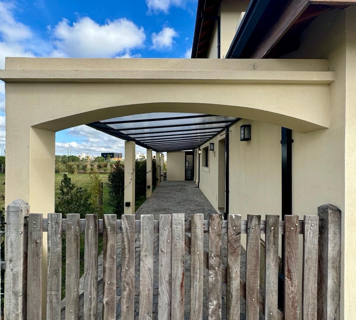 Foto de Casa en Alquiler Temporario Costas Puertos del Lago, imagen 3