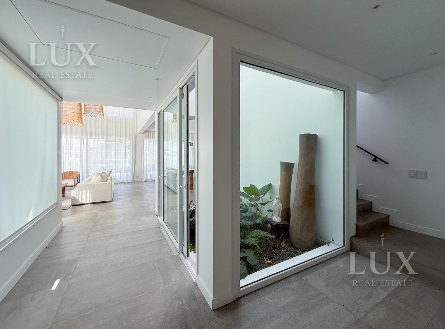 Foto de Casa en venta con 4 habitaciones en suite y salida al rio en El Yacht, imagen 4