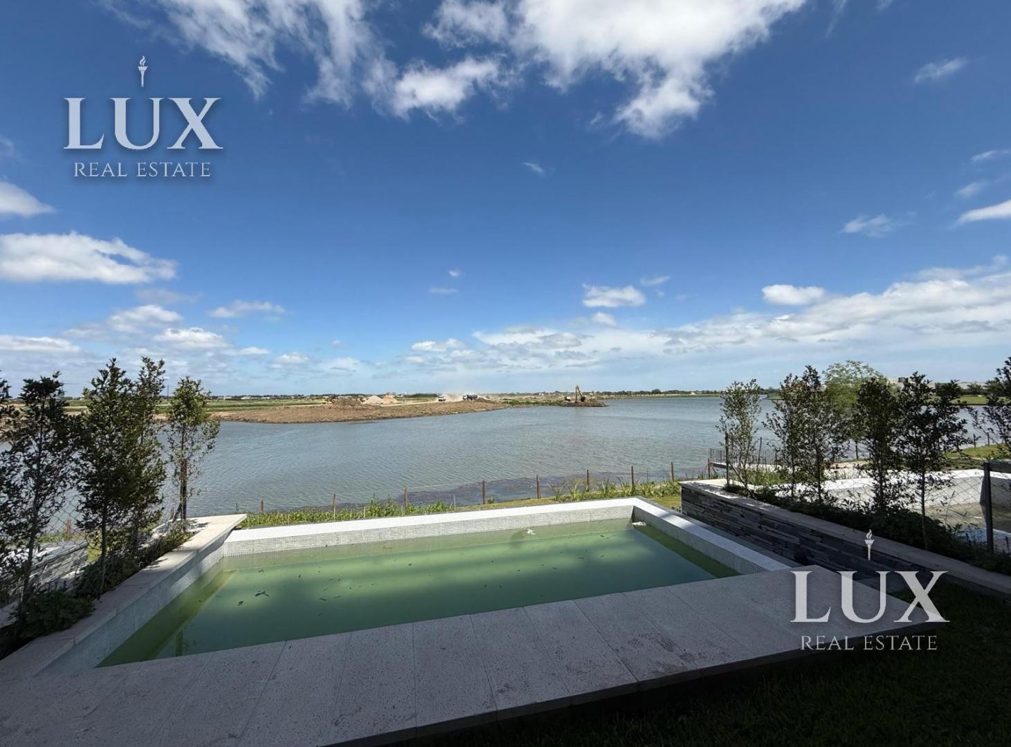 Departamento en venta/Alquiler de 4 ambientes,  Oceana, Nordelta. Tigre