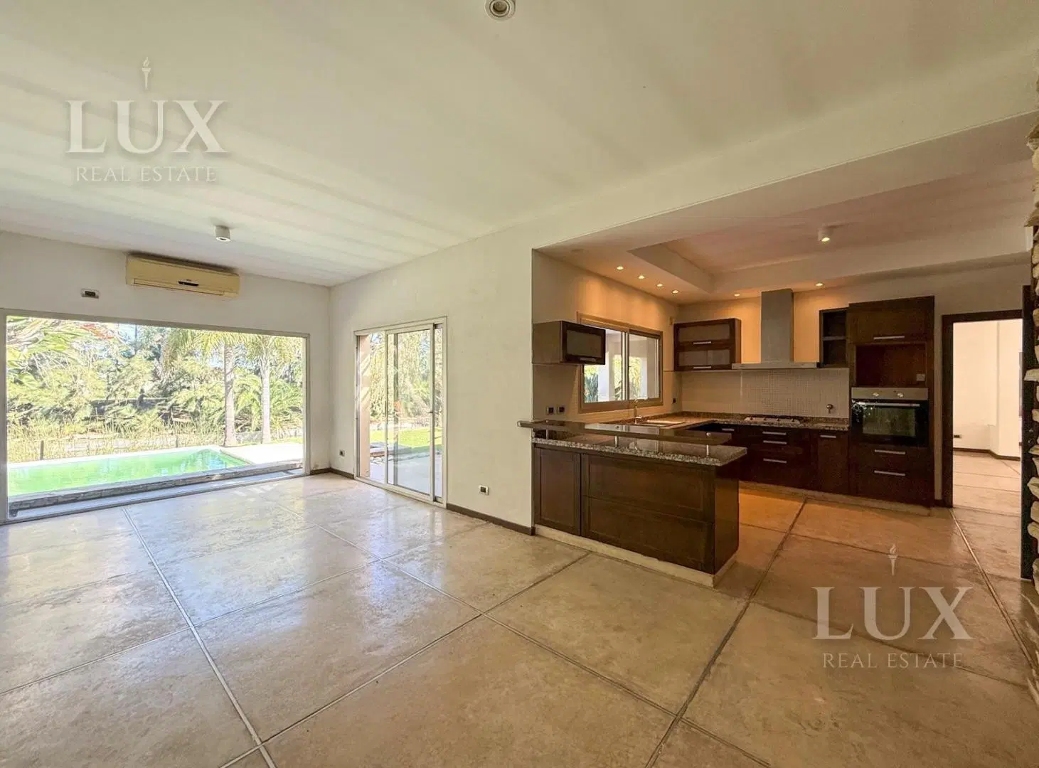 Casa moderna en alquiler en Nordelta de 3 ambientes con jardin y pileta 2