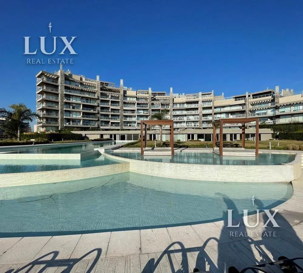 Penthouse-Departamento 4 ambientes en VENTA con vista al agua en Nordelta, y piscina propia, Tigre 3