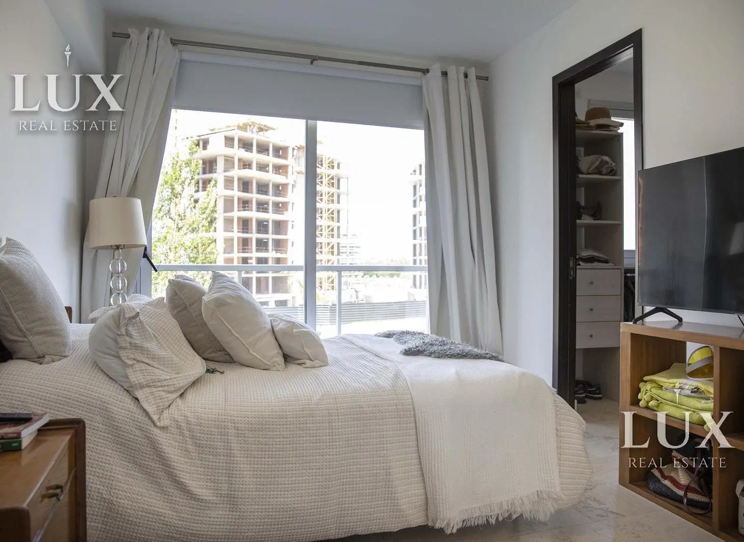 Penthouse-Departamento 4 ambientes en VENTA con vista al agua en Nordelta, y piscina propia, Tigre 2
