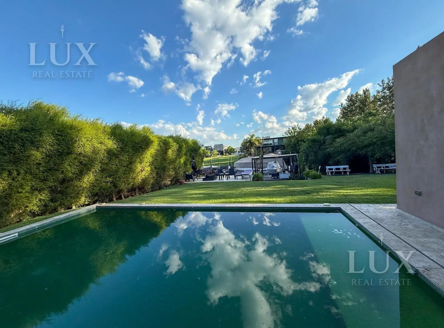 Casa en venta y alquiler con 3 habitaciones y salida al rio en Albanueva, Tigre 3