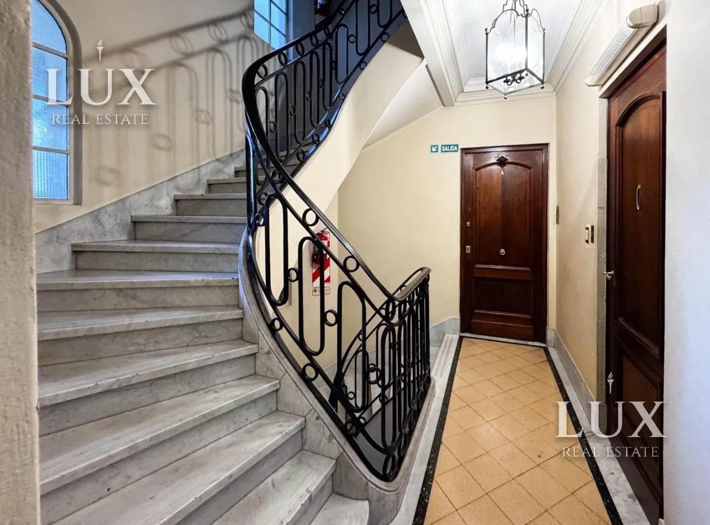 Departamento semipiso venta 4 ambientes de estilo en Monserrat. oportunidad. categoria APTO CREDITO. 4