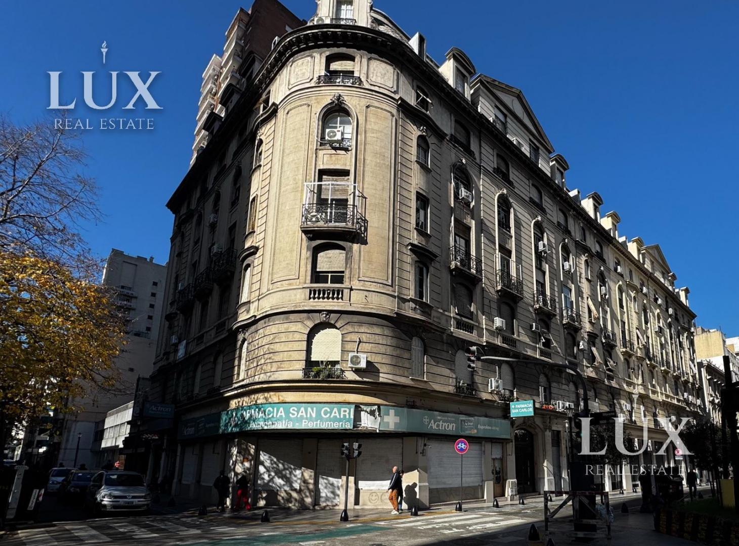 Departamento semipiso venta 4 ambientes de estilo en Monserrat. oportunidad. categoria APTO CREDITO.