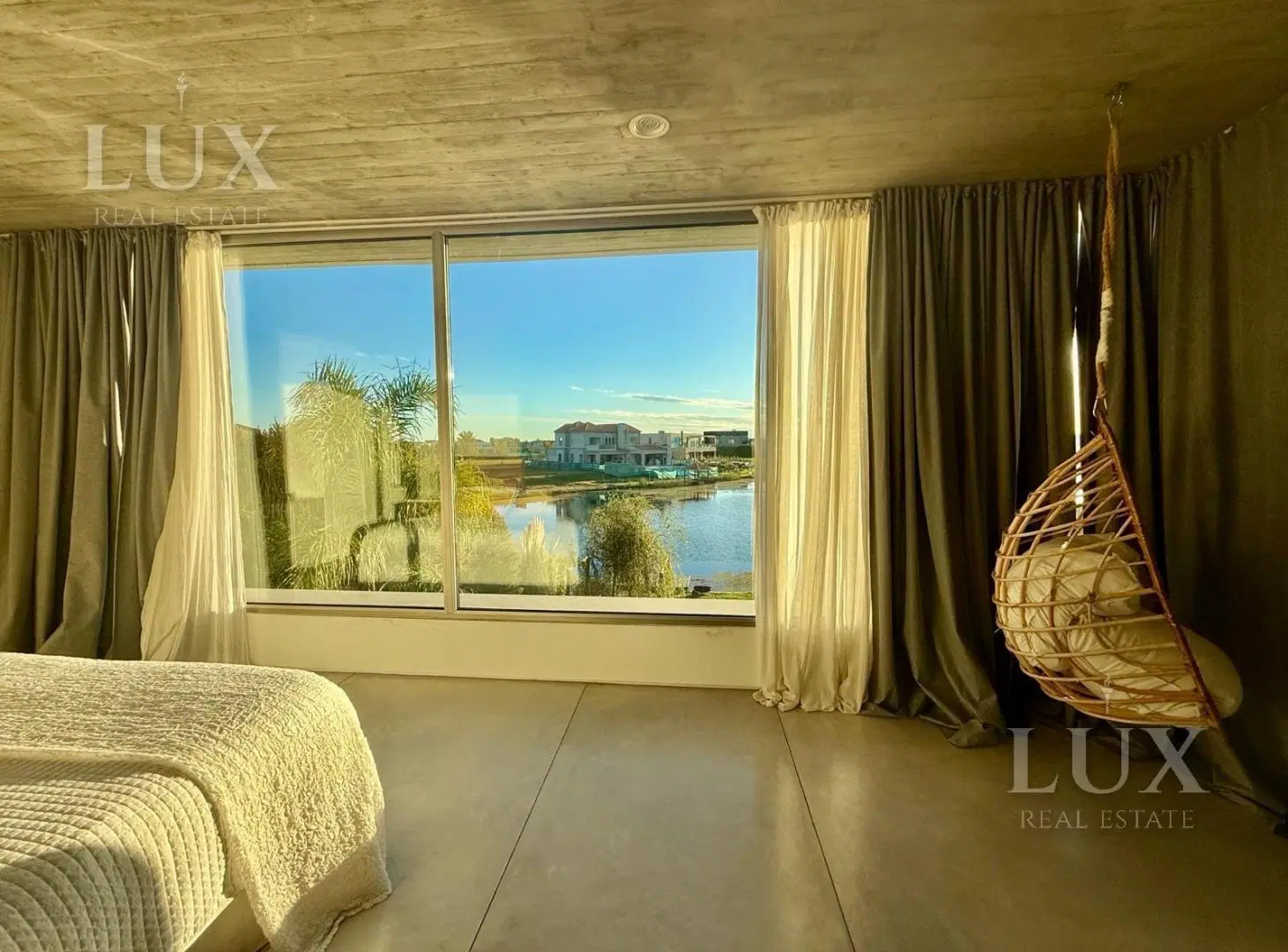 Casa en Venta Muelles Puertos del Lago a la laguna 2