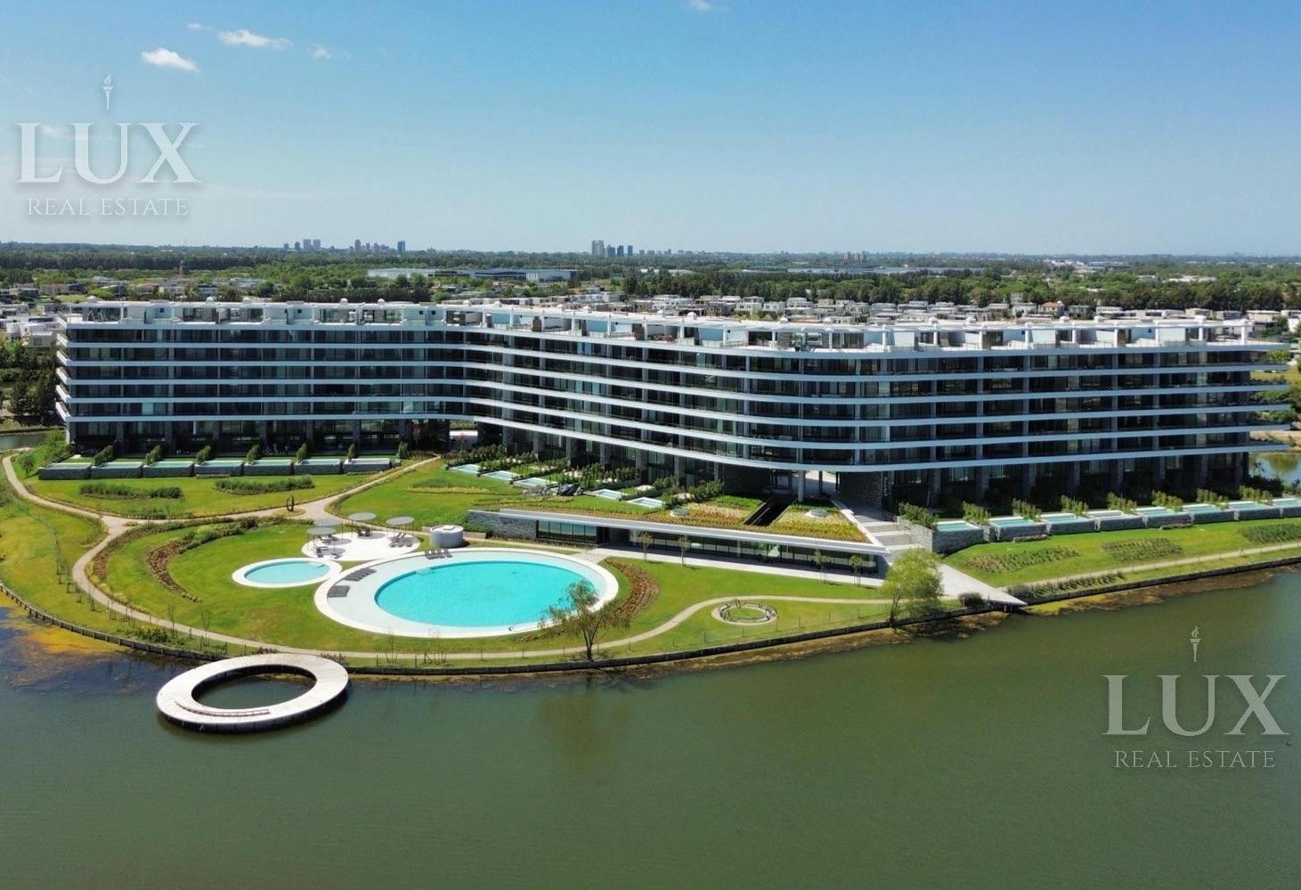 Penthouse de cuatro ambientes en venta Oceana, Nordelta. Tigre con piscina propia