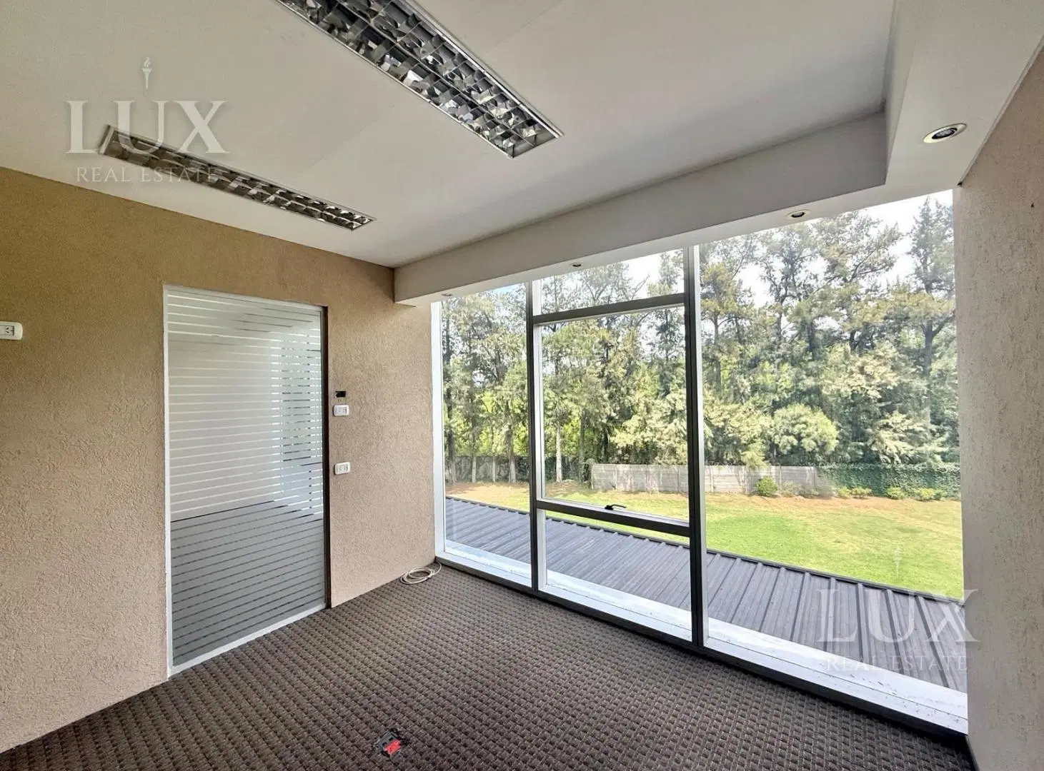 Oficina en venta en Pilar 2